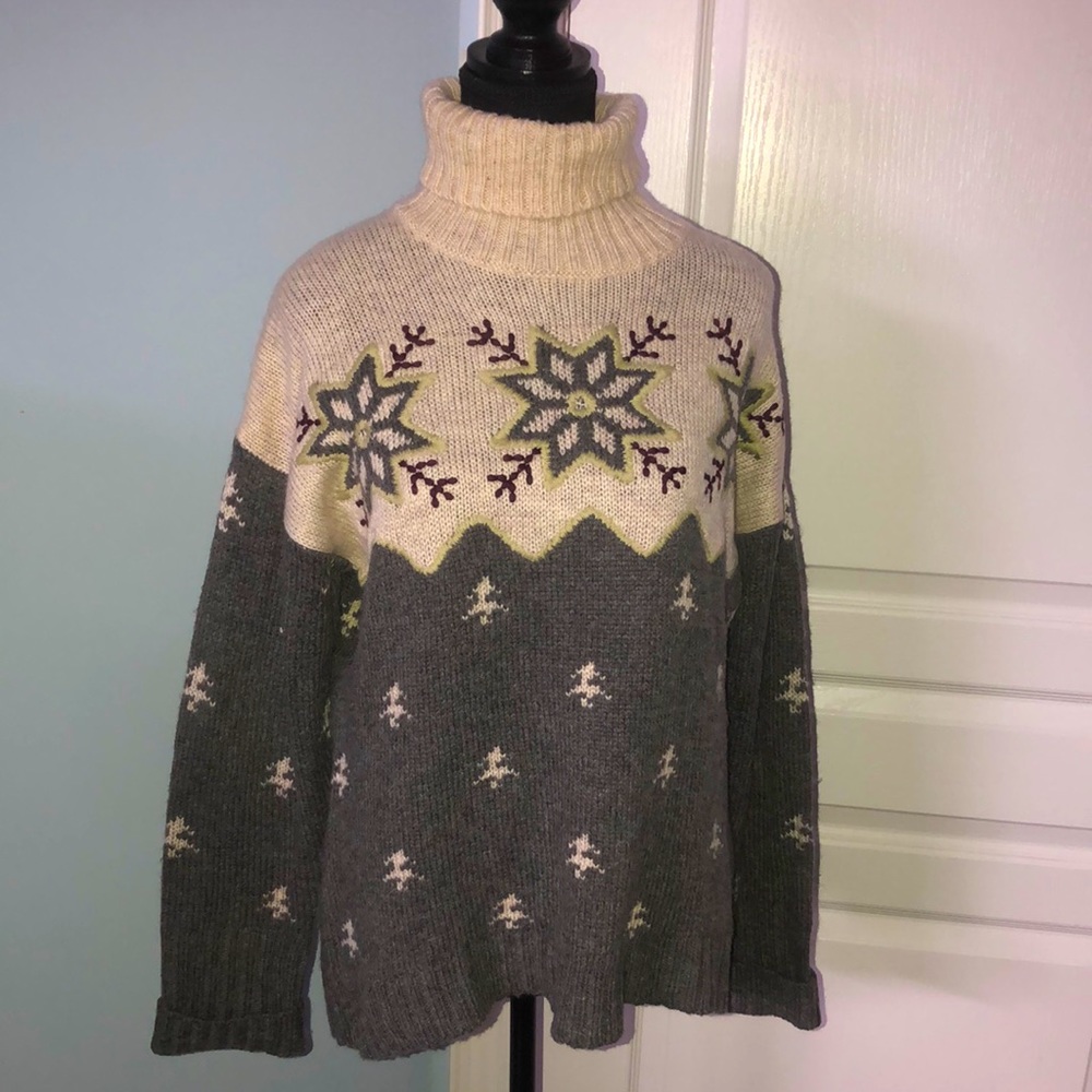 ‼️SOLD‼️ Woolrich ladies turtleneck sweater, size Large, Grey & cream, NWT. - Picture 2 of 13